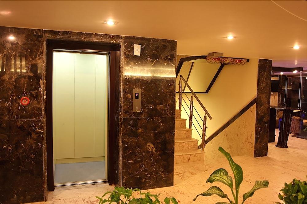 Hotel Bonlon Inn Nowe Delhi Zewnętrze zdjęcie