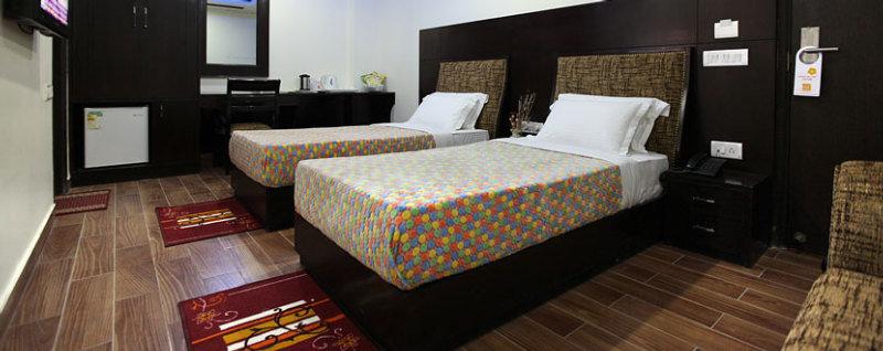 Hotel Bonlon Inn Nowe Delhi Zewnętrze zdjęcie